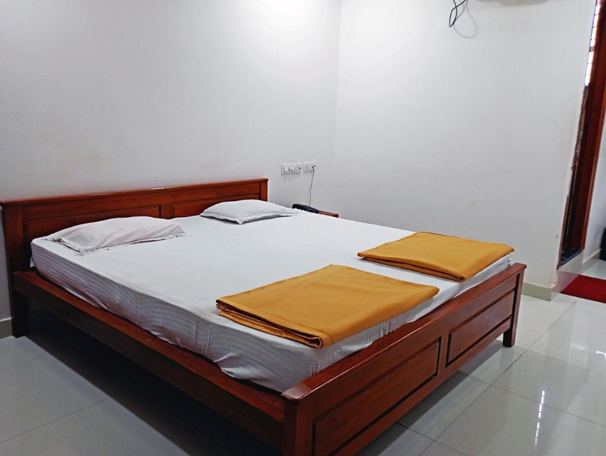 Staymaker Shri Shakti Residency Hubli Esterno foto