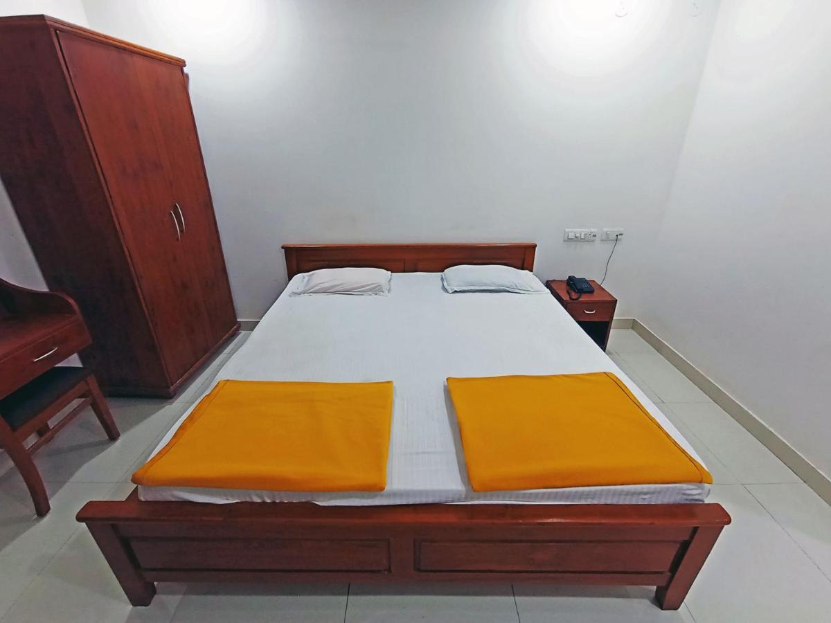 Staymaker Shri Shakti Residency Hubli Esterno foto
