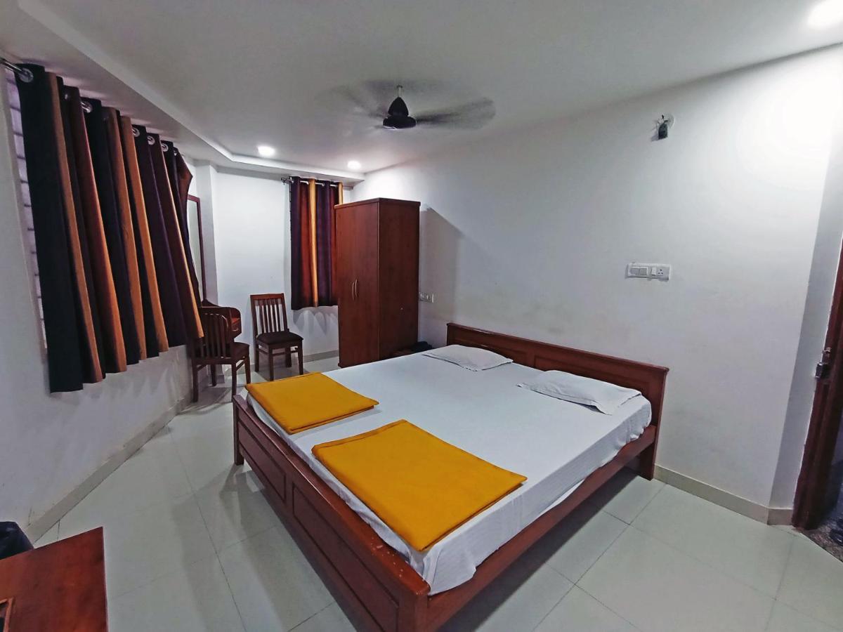 Staymaker Shri Shakti Residency Hubli Esterno foto