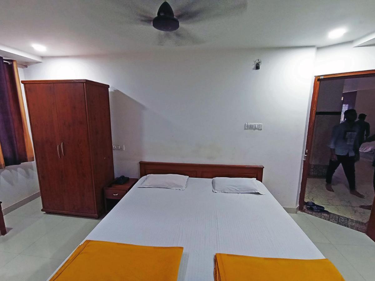 Staymaker Shri Shakti Residency Hubli Esterno foto