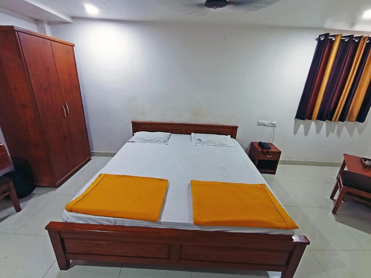 Staymaker Shri Shakti Residency Hubli Esterno foto