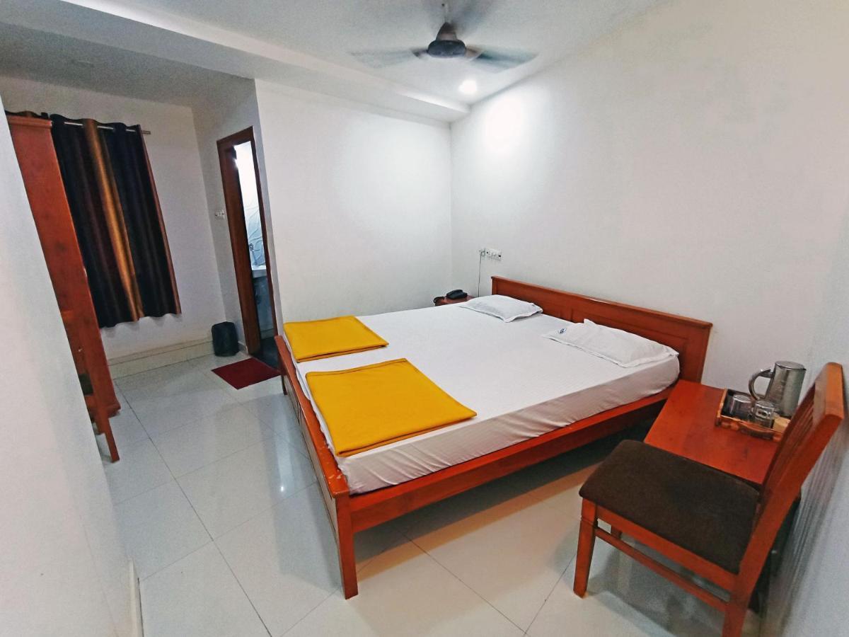 Staymaker Shri Shakti Residency Hubli Esterno foto