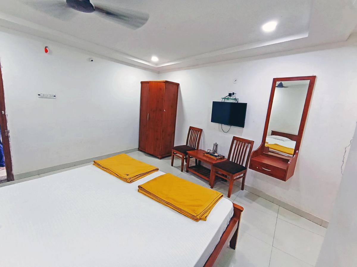 Staymaker Shri Shakti Residency Hubli Esterno foto