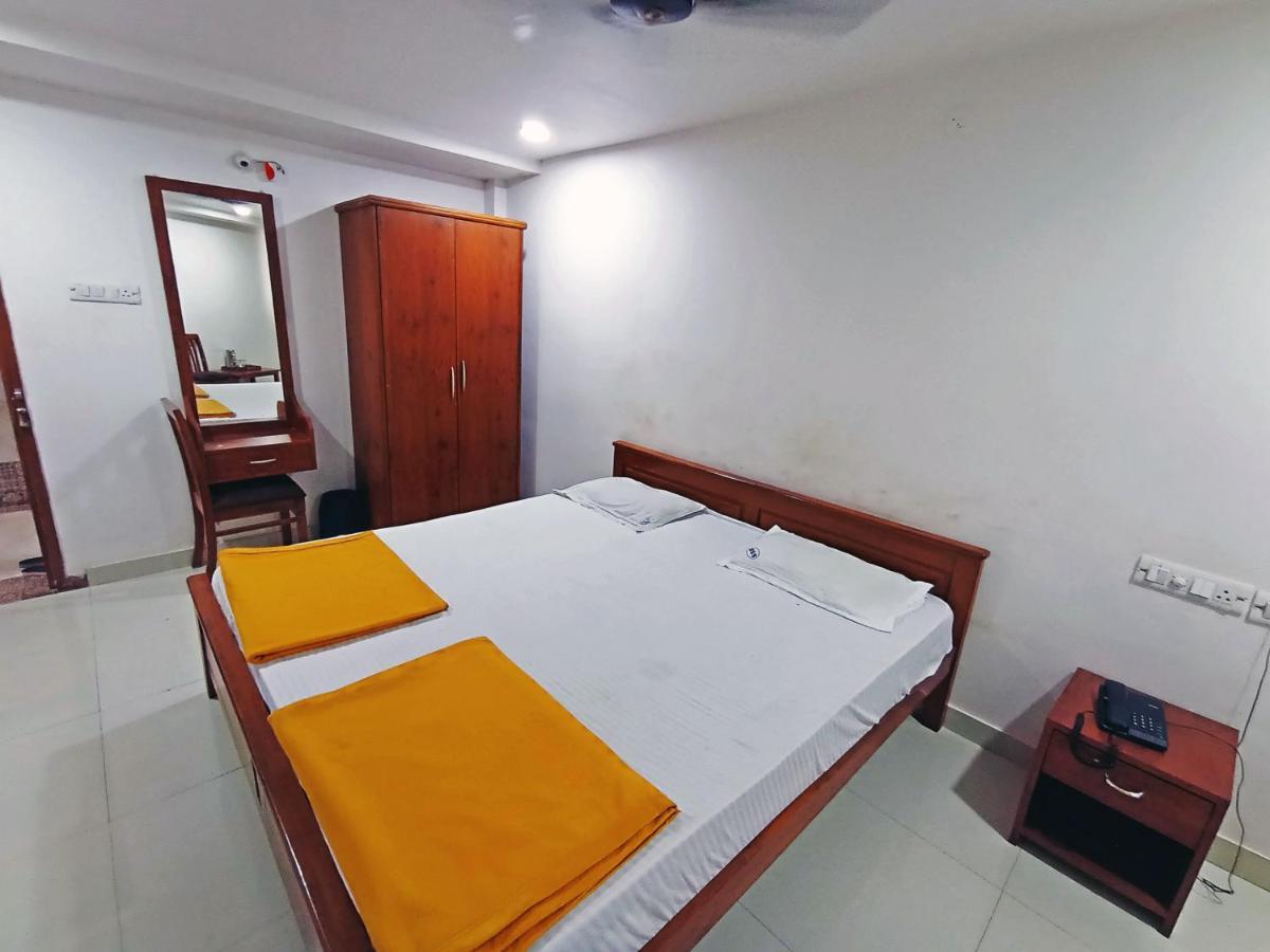Staymaker Shri Shakti Residency Hubli Esterno foto