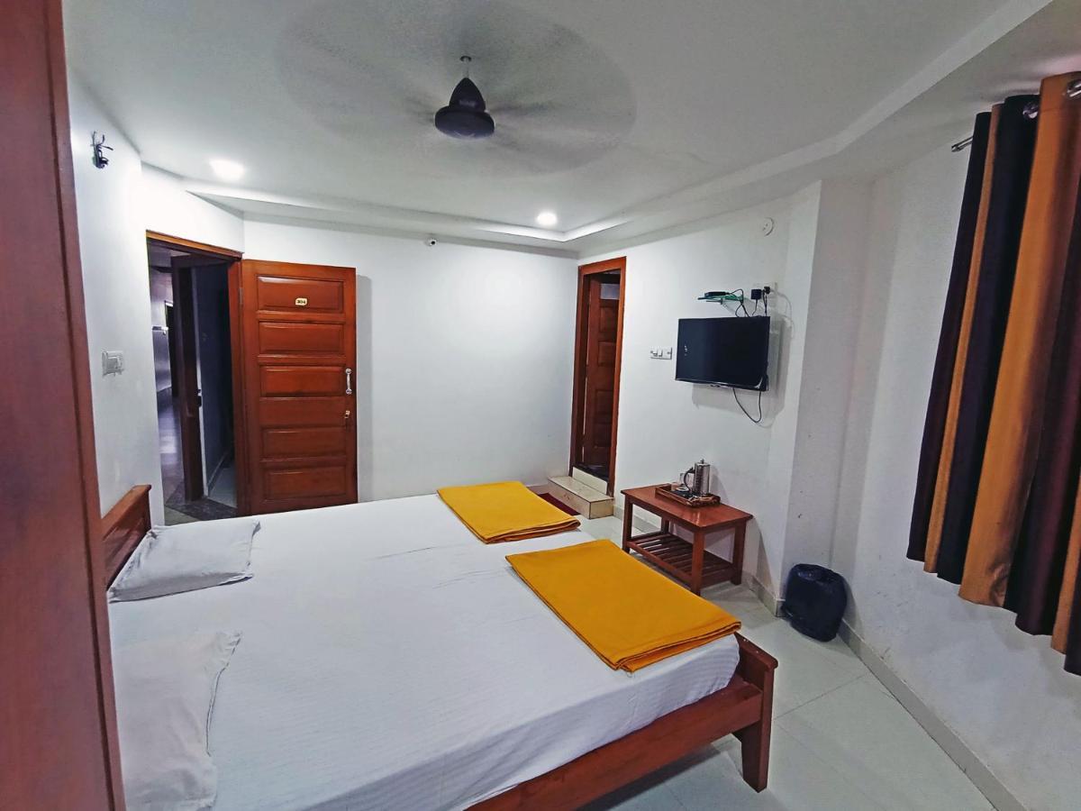 Staymaker Shri Shakti Residency Hubli Esterno foto