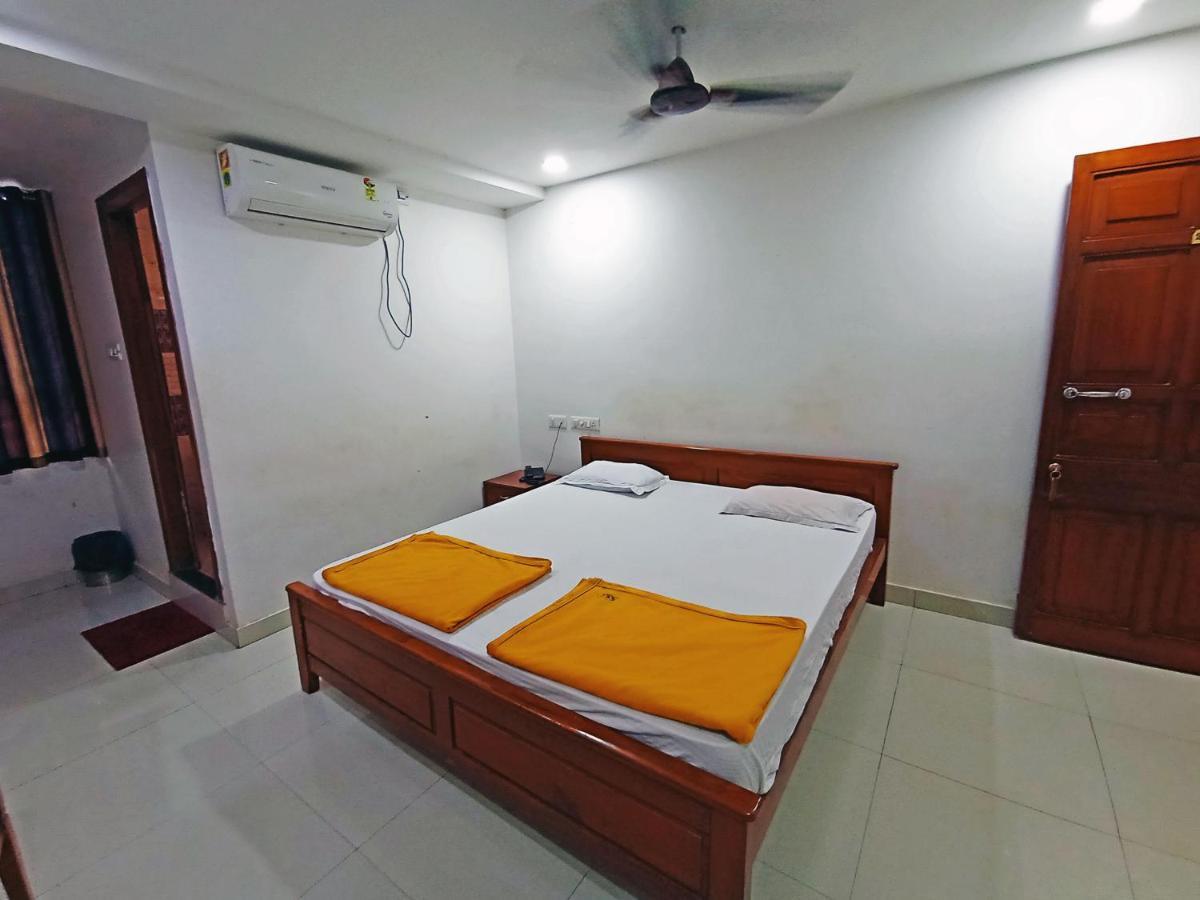 Staymaker Shri Shakti Residency Hubli Esterno foto