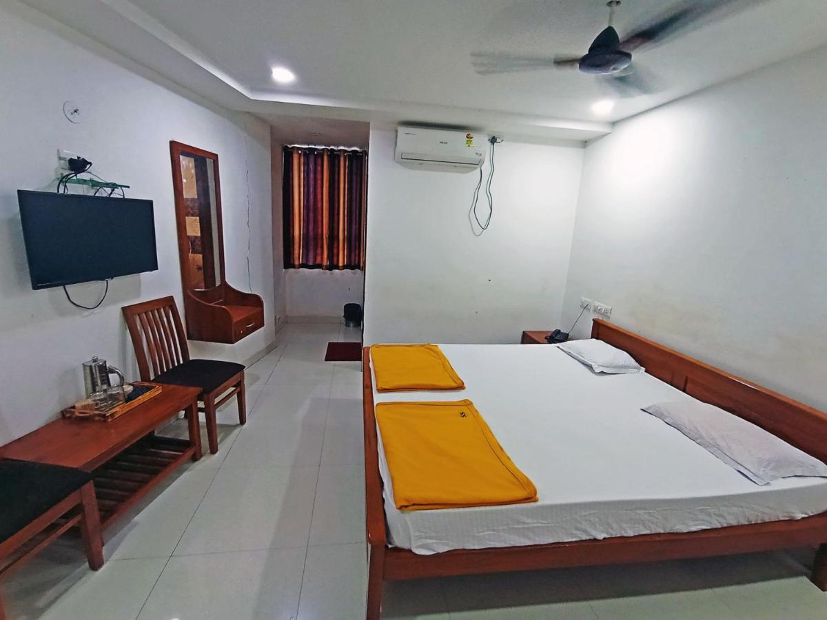Staymaker Shri Shakti Residency Hubli Esterno foto