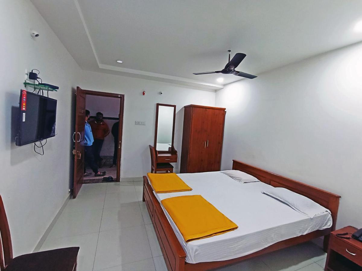 Staymaker Shri Shakti Residency Hubli Esterno foto