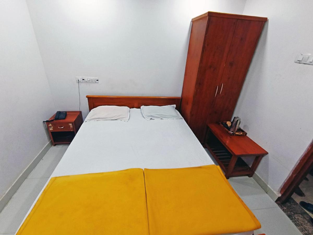 Staymaker Shri Shakti Residency Hubli Esterno foto