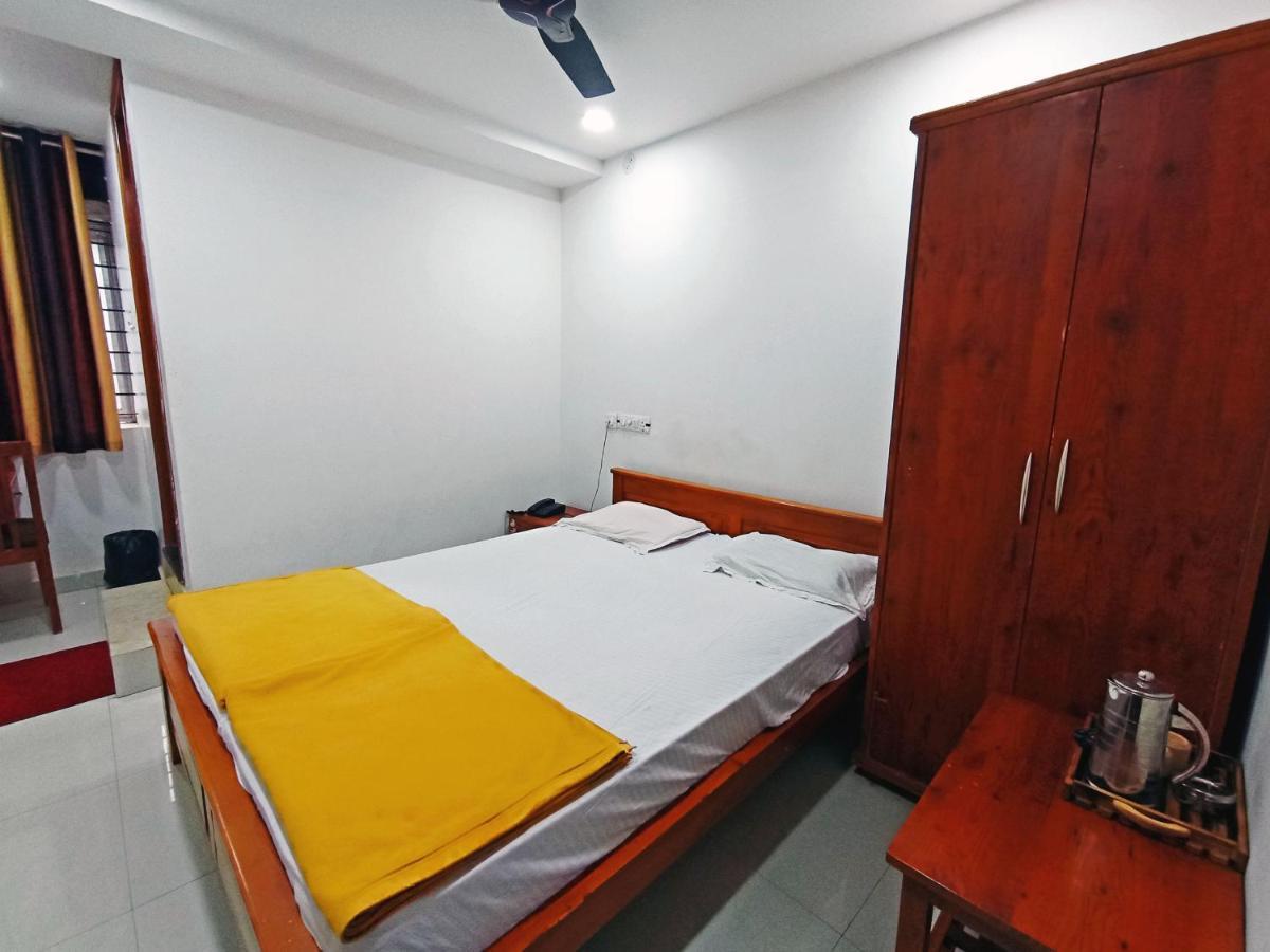 Staymaker Shri Shakti Residency Hubli Esterno foto