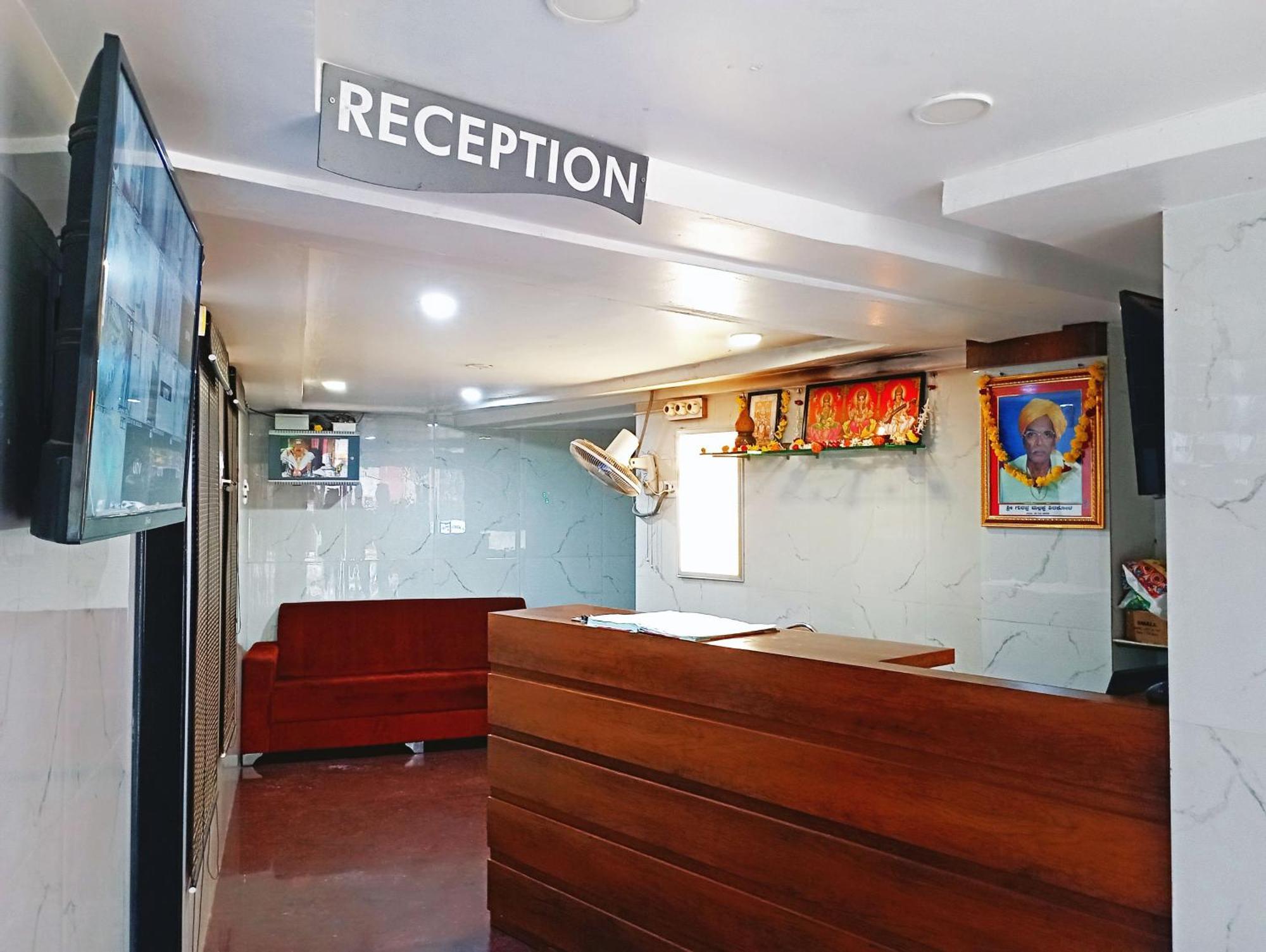 Staymaker Shri Shakti Residency Hubli Esterno foto