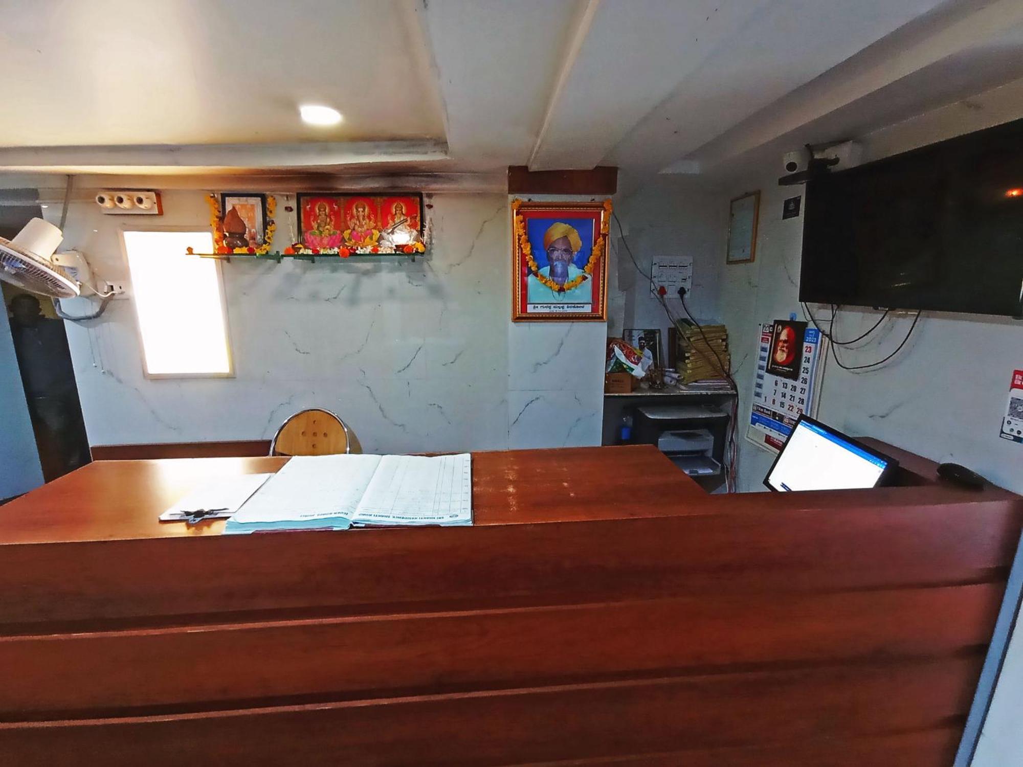 Staymaker Shri Shakti Residency Hubli Esterno foto