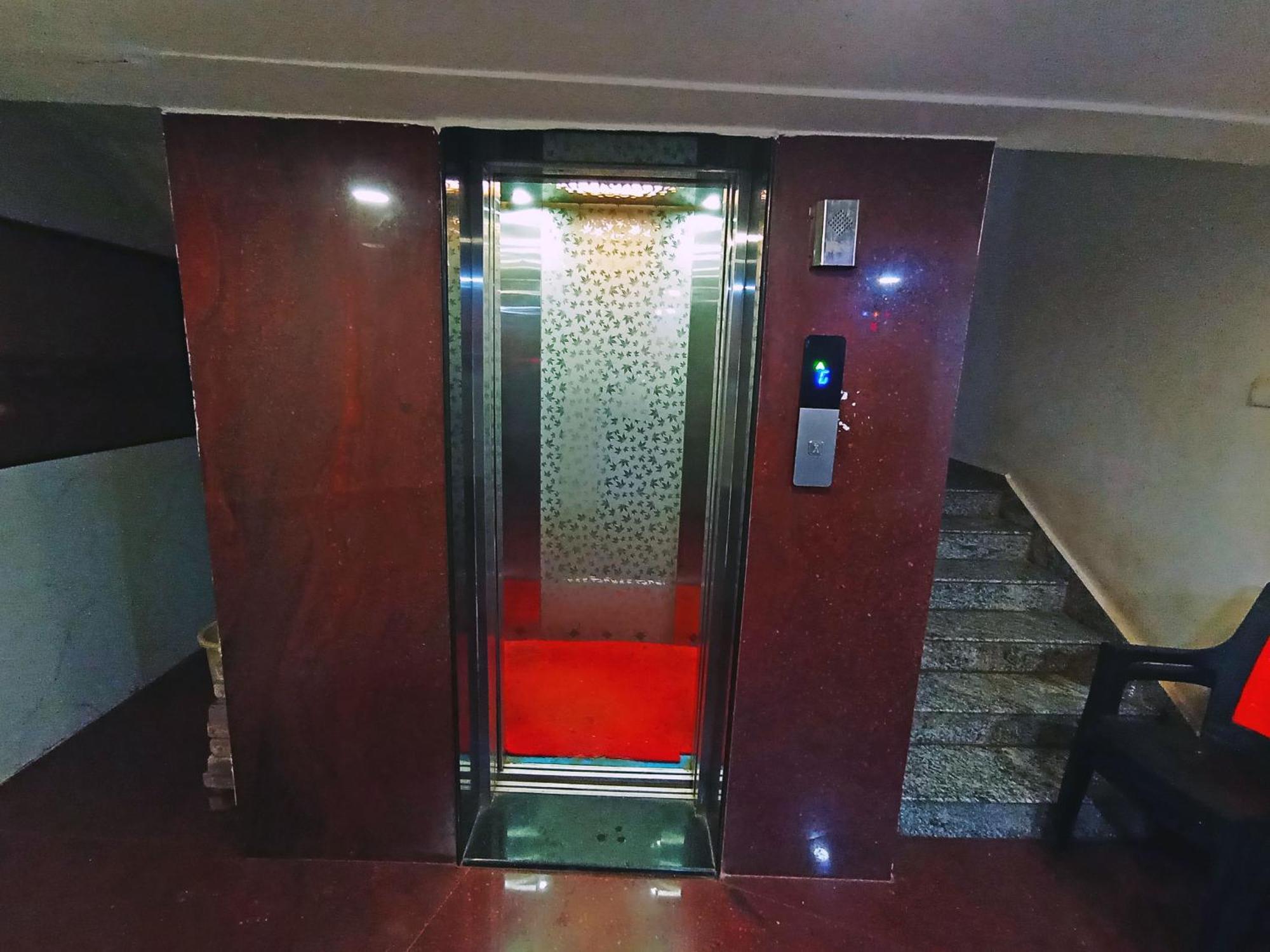Staymaker Shri Shakti Residency Hubli Esterno foto