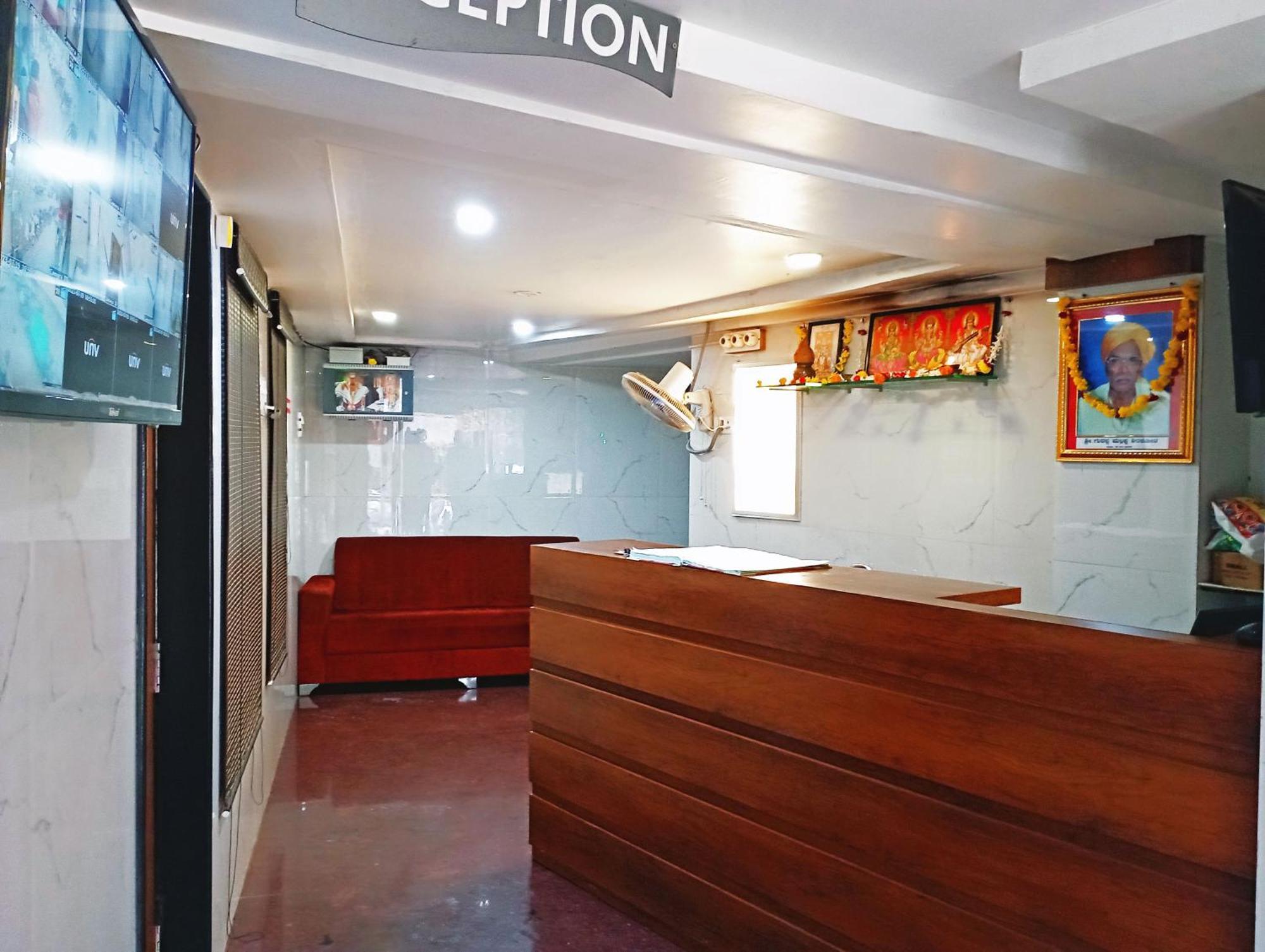 Staymaker Shri Shakti Residency Hubli Esterno foto